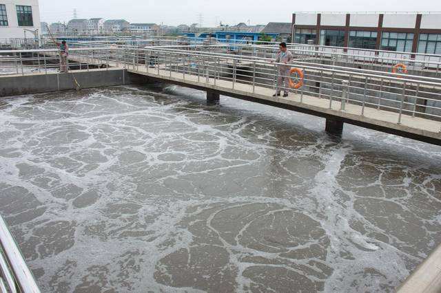 生化水處理起泡原因分析，什么方法解決泡沫？